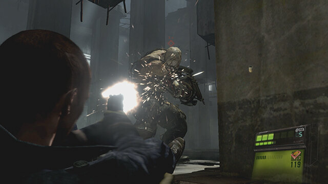 ウスタナク戦では赤ドラム缶を活用するほか、プレイ中に手に入る「エレファント・キラー」を使うのもあり