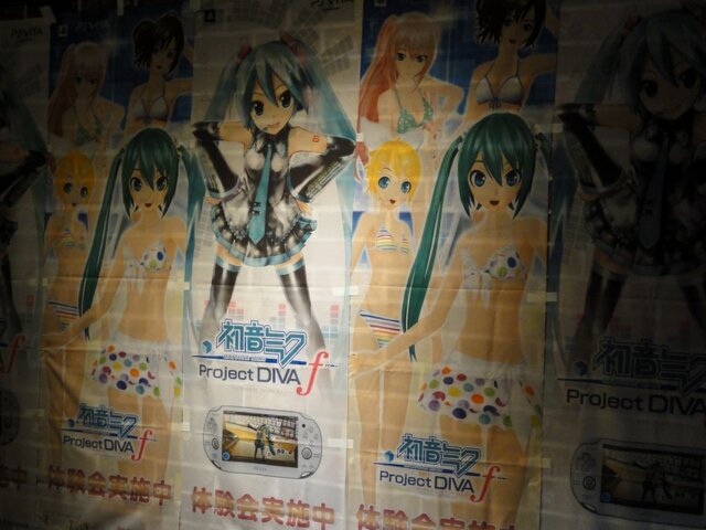 『初音ミク -Project DIVA- f』林PとOSTER projectも駆けつけた試遊会初日をレポート