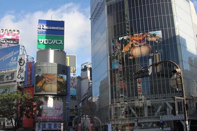 【ドラクエX発売】渋谷スクランブル交差点をドラクエがジャックした