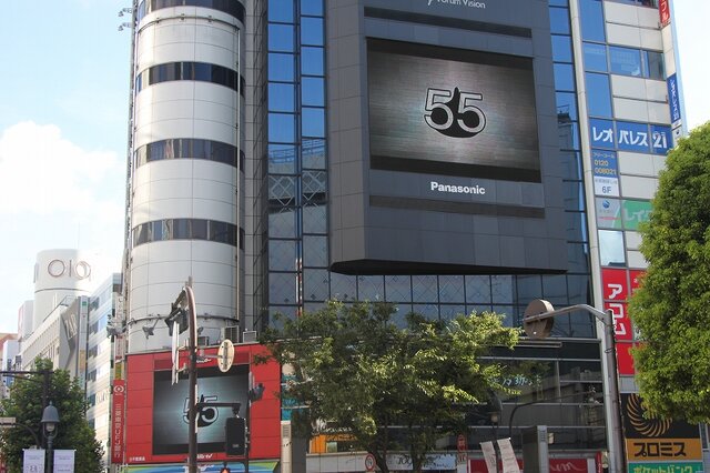 【ドラクエX発売】渋谷スクランブル交差点をドラクエがジャックした