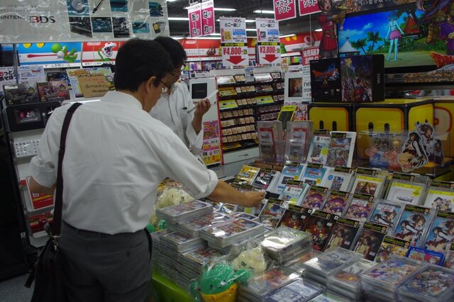 【ドラクエX発売】ヨドバシAkibaでは100人以上の行列