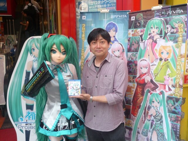 『初音ミク -Project DIVA- f』発売記念、林プロデューサーインタビュー ― ミクさんの新たな着ぐるみも登場