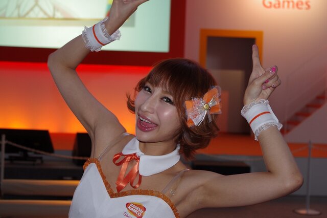 【TGS 2012】ハンコックの「メロメロ甘風」で思わず石化・・・バンナムブースの美人コンパニオンをフォトレポート