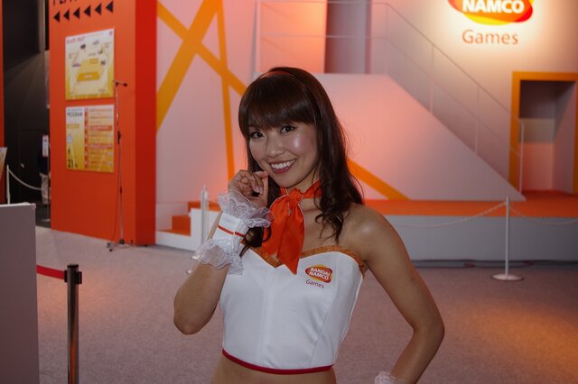 【TGS 2012】ハンコックの「メロメロ甘風」で思わず石化・・・バンナムブースの美人コンパニオンをフォトレポート