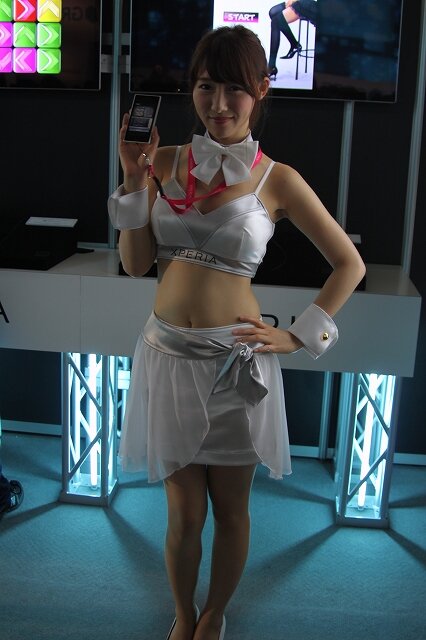 【TGS 2012】ビジネスデーを彩ってくれたコンパニオンたち、DAY2編