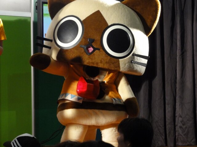 【TGS 2012】『アイルーでパズルー』鈴木Pとアイルーがファミリーコーナーにやってきた！