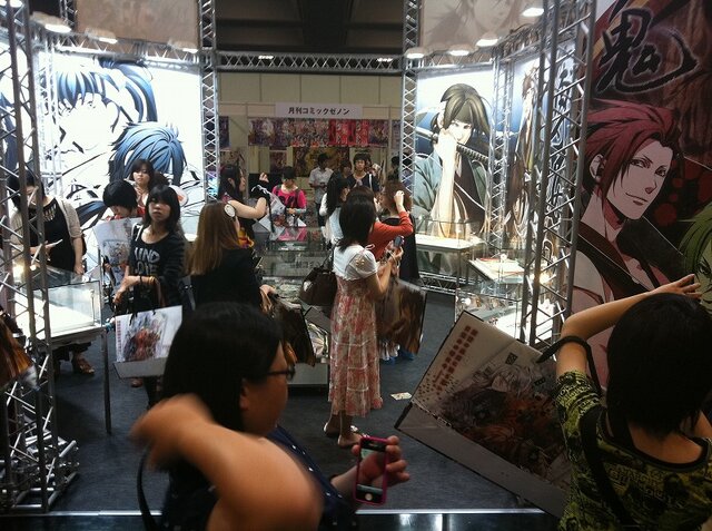 早朝から長蛇の列も、京都国際マンガ・アニメフェア2012パブリックデーの様子をお届け