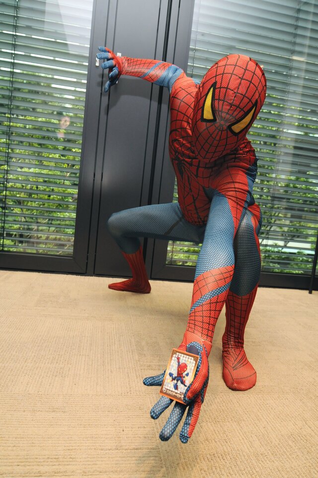 スパイダーマン×マジゲートの異色コラボ！マジゲートにどっぷりハマったスパイダーマンがそこに！ 