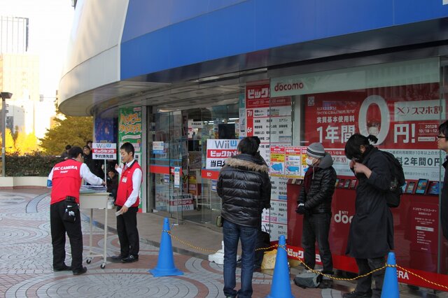 こちらも多くのお客さんが行列