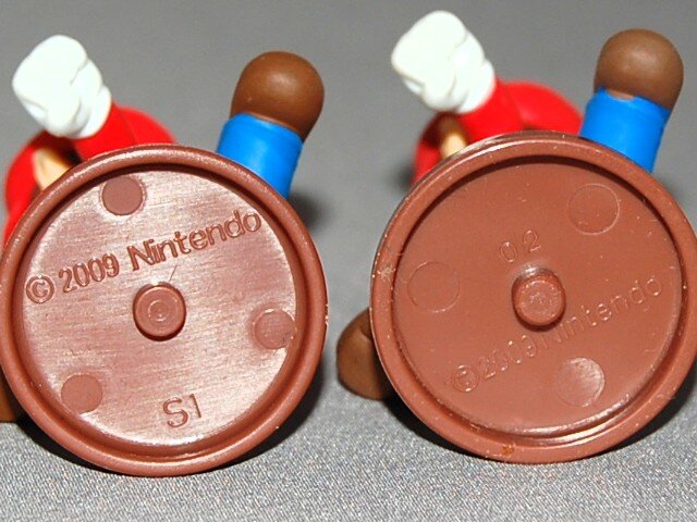 座も当時のモノと若干変わっています