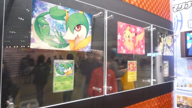 【ジャンプフェスタ2013】ポケモンカード新商品は女子向け？コンセプトパック「シャイニーコレクション」