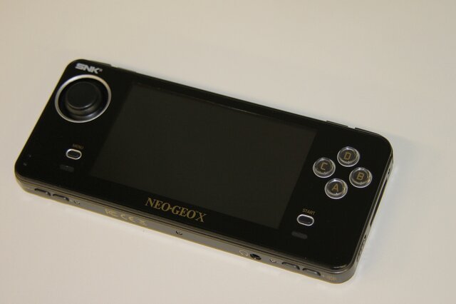 22年ぶりに携帯機となって帰ってきた｢NEOGEO X｣フォトレポート