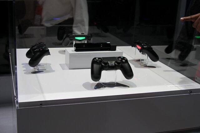 【GDC 2013】プレイステーション4のコントローラー「デュアルショック4」をチェック(動画あり)