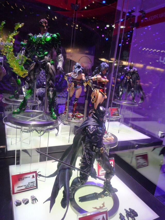 【E3 2013】『ライトニングリターンズ』『FFX&X-2』も遊べた、スクエニブースレポ ― ライトニングのフィギュアも展示