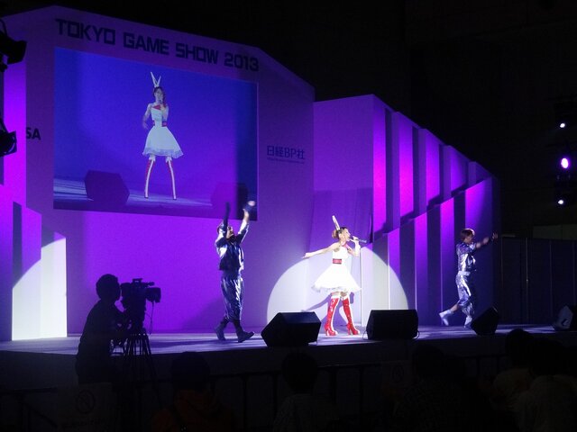 【東京ゲームショウ2013】『機動戦士ガンダム EXTREME VS. FULL BOOST』スペシャルステージを緊急レポート！ ─ 発売日に関する情報の公開も