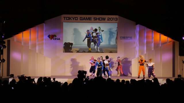 【東京ゲームショウ2013】一般公開初日のコスプレイベント「Cosplay Collection Night @ TGS」レポート