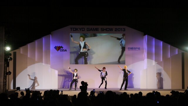 【東京ゲームショウ2013】一般公開初日のコスプレイベント「Cosplay Collection Night @ TGS」レポート