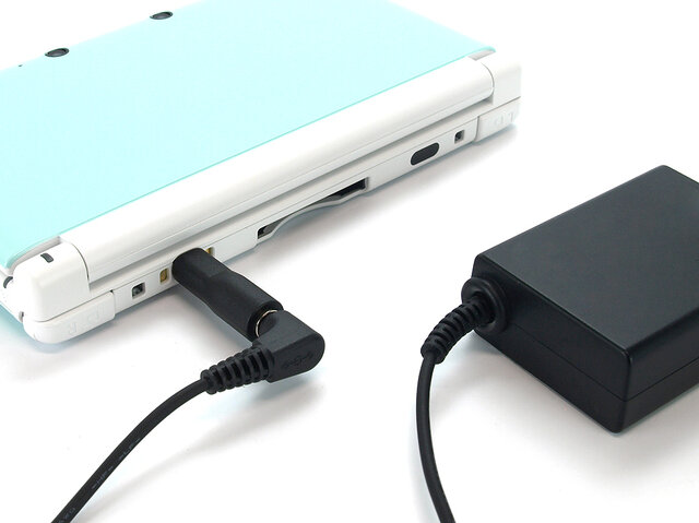 PSP用ACアダプタで3DS LL/3DSが充電できる！3DS LL/3DS用「ACプラグ変換コンバータ3DLL」10月16日発売