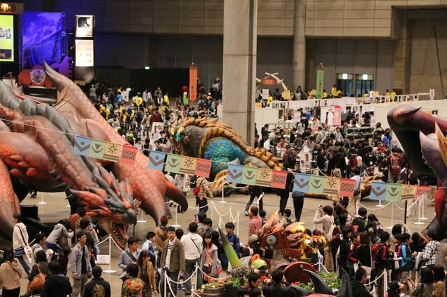 【モンスターハンターフェスタ’13】等身大のモンスターや足あとにハンターもビックリ、東京会場の盛り上がりをフォトレポートでお届け！