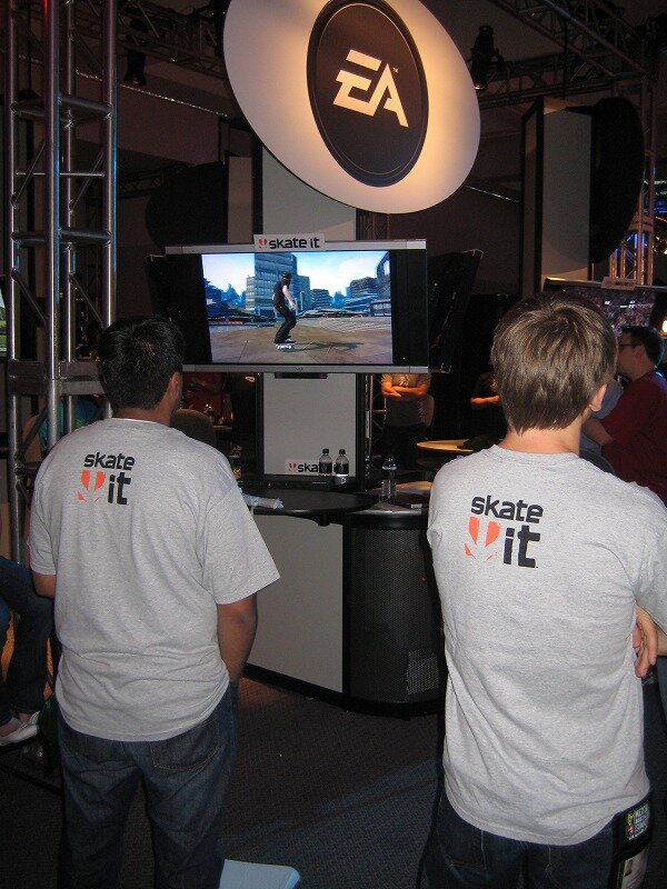 【E3 2008】会場で見かけた「バランスWiiボード」