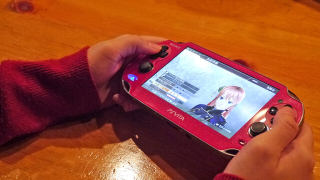 「ゲームってこんなことになってたんだ！」PlayStation Vitaとゲームを語る女子会企画