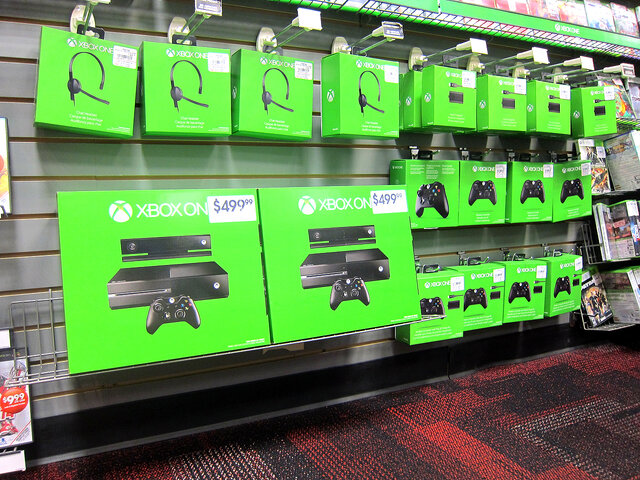 米GameStop店舗のXbox Oneミッドナイトローンチを直撃レポート！