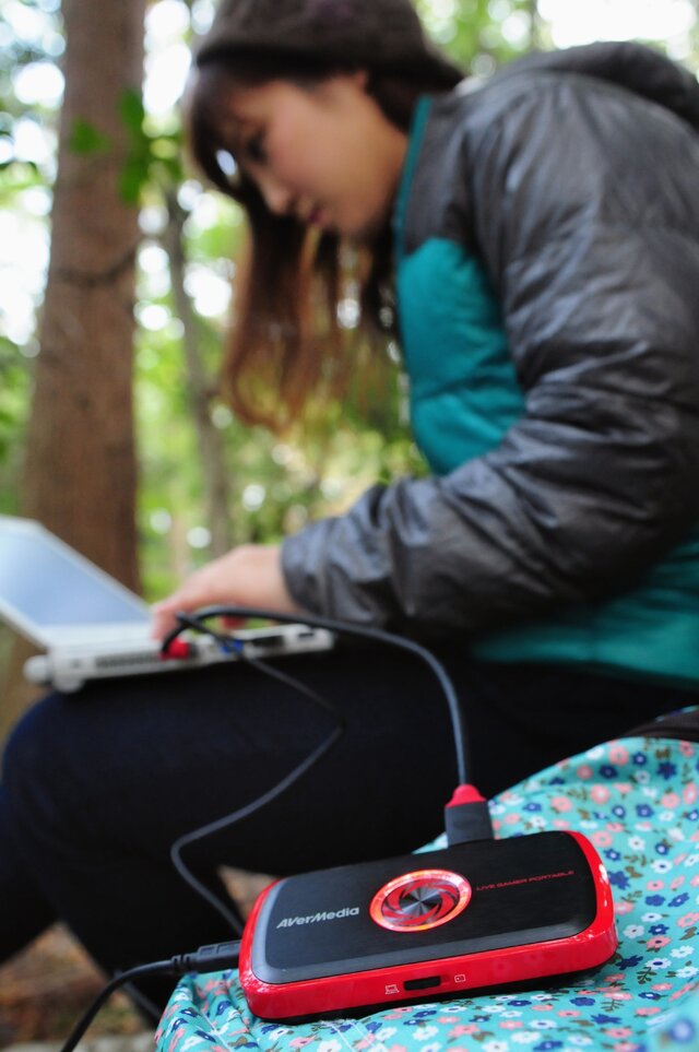 女子は山奥でゲーム実況をキャプれるか