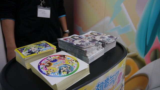 『初音ミク Project mirai 2』体験会はミクダヨー降臨でアイドル撮影会に!?『ぷよぷよ』とのコラボ経緯からビッグエコーとのコラボルーム視察レポート