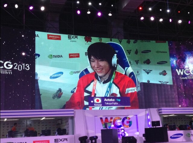 世界最大級のe-SportsイベントWCG 2013レポート ― 『スパIV AE』でふ～ど選手が優勝！