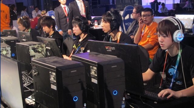 世界最大級のe-SportsイベントWCG 2013レポート ― 『スパIV AE』でふ～ど選手が優勝！