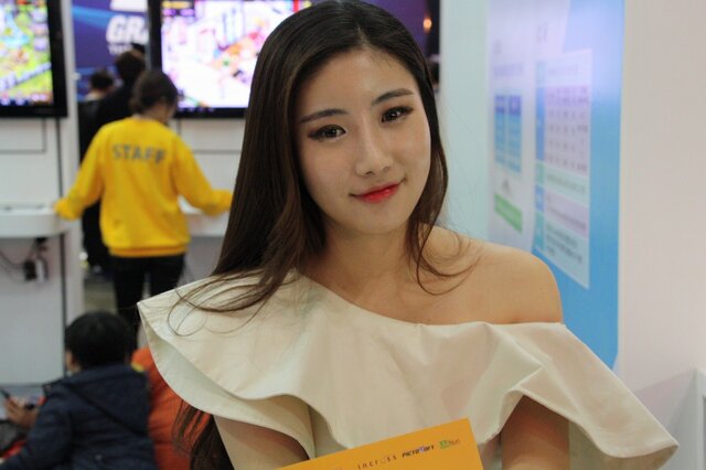 【2013年末企画】編集部が2013年に撮影した世界中のコンパニオン&コスプレイヤー写真を一挙公開