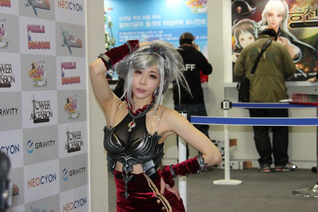 【2013年末企画】編集部が2013年に撮影した世界中のコンパニオン&コスプレイヤー写真を一挙公開