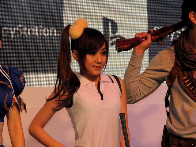 【2013年末企画】編集部が2013年に撮影した世界中のコンパニオン&コスプレイヤー写真を一挙公開