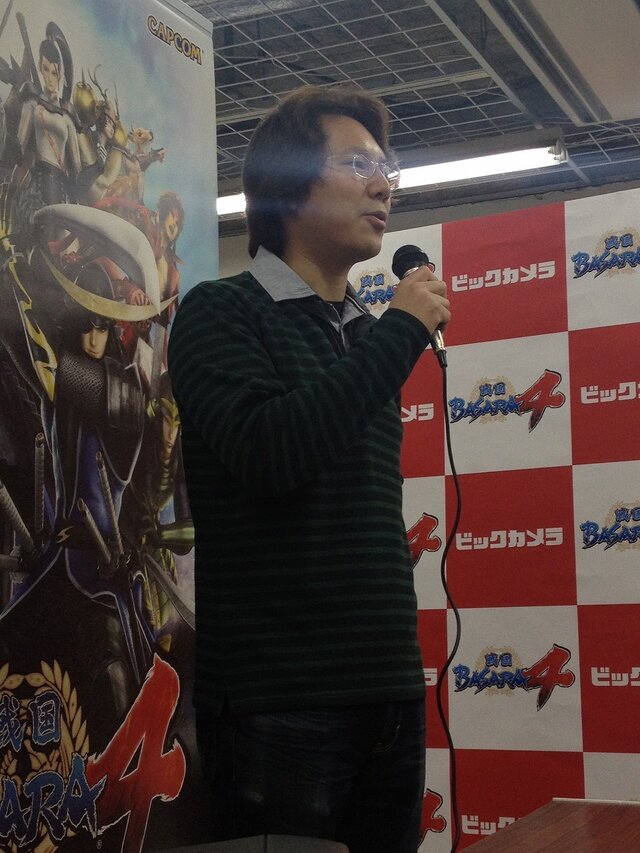 編集部は見た！サイン&握手会も行われた『戦国BASARA4』発売記念イベントに現れた謎の人物の正体とは
