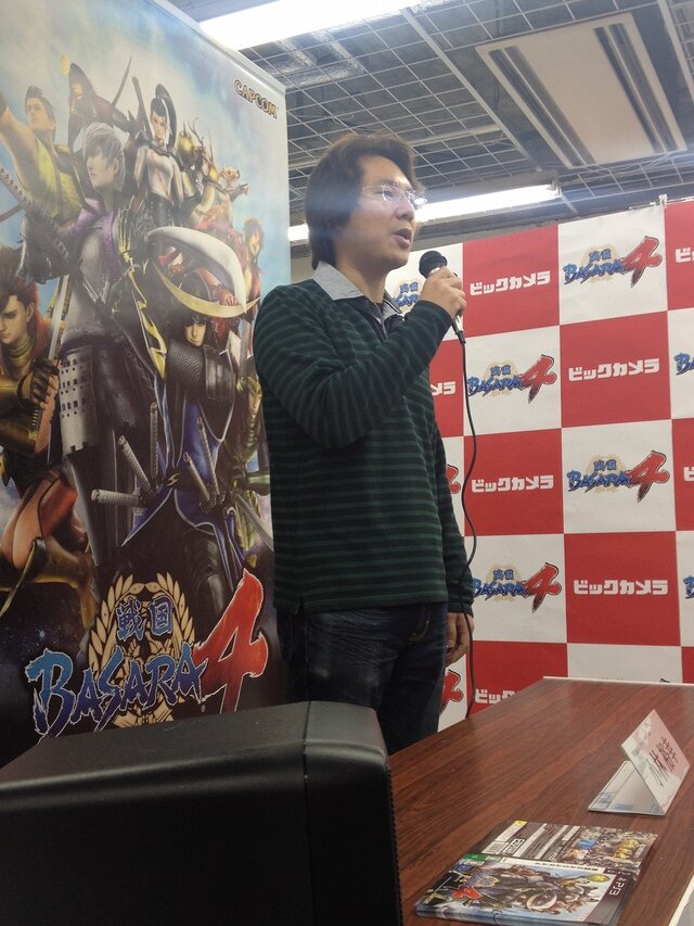編集部は見た！サイン&握手会も行われた『戦国BASARA4』発売記念イベントに現れた謎の人物の正体とは