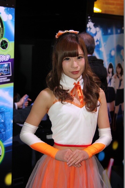 【JAEPO 2014】会場を彩るコンパニオンのお姉さまをチェック「やっぱりゲーセンは、楽しい！」