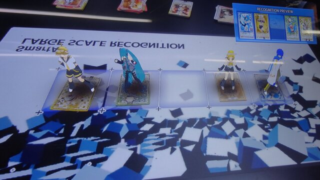 【ニコニコ超会議3】SCEブースに展示されていた「絵柄だけで200万種類のTCGを認識する技術」が凄い