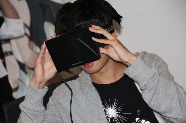 【ニコニコ超会議3】遂に実現?!服が透けちゃう超すけすけゴーグルを体験してきた ー 2日間で約2,000人以上のスケベが集合