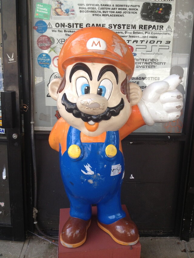 入り口にいるマリオ