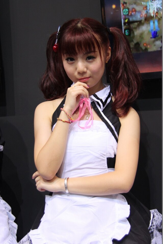 【China Joy 2014】雨の上海、でも熱気十分の会場でお出迎え、美女コンパニオン二日目編