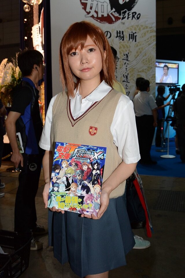 【TGS 2014】出足は好調? ともかく美しいコンパニオンの皆様をご紹介！