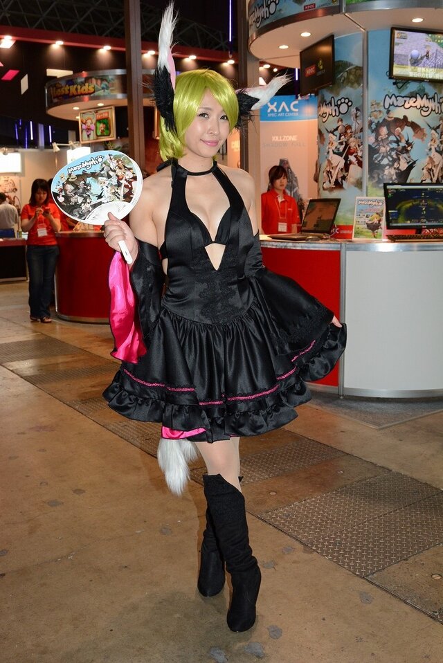 【TGS 2014】出足は好調? ともかく美しいコンパニオンの皆様をご紹介！