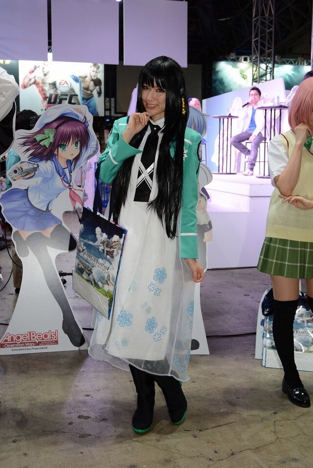 【TGS 2014】出足は好調? ともかく美しいコンパニオンの皆様をご紹介！