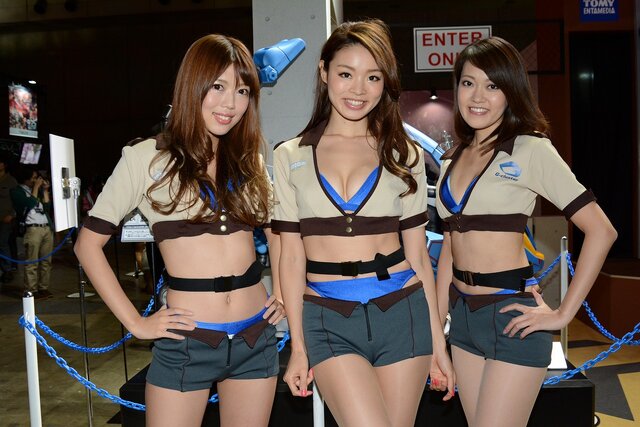 【TGS 2014】出足は好調? ともかく美しいコンパニオンの皆様をご紹介！