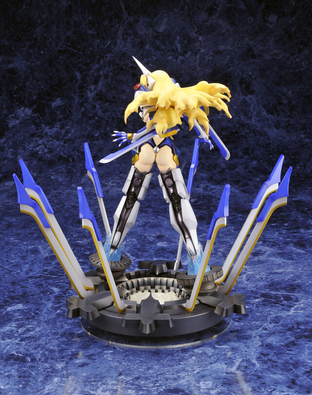 アルターより「BLAZBLUE」の「μ-No.12-」フィギュアが登場、台座がLEDで光る仕掛けも