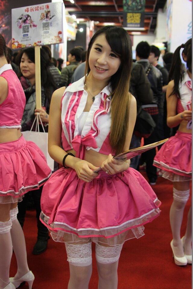 【台北ゲームショウ2015】まずは美人揃いのコンパニオンさんを紹介します！『ゴッドイーター』『FF零式』など