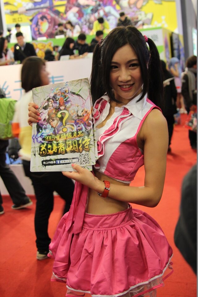 【台北ゲームショウ2015】まずは美人揃いのコンパニオンさんを紹介します！『ゴッドイーター』『FF零式』など