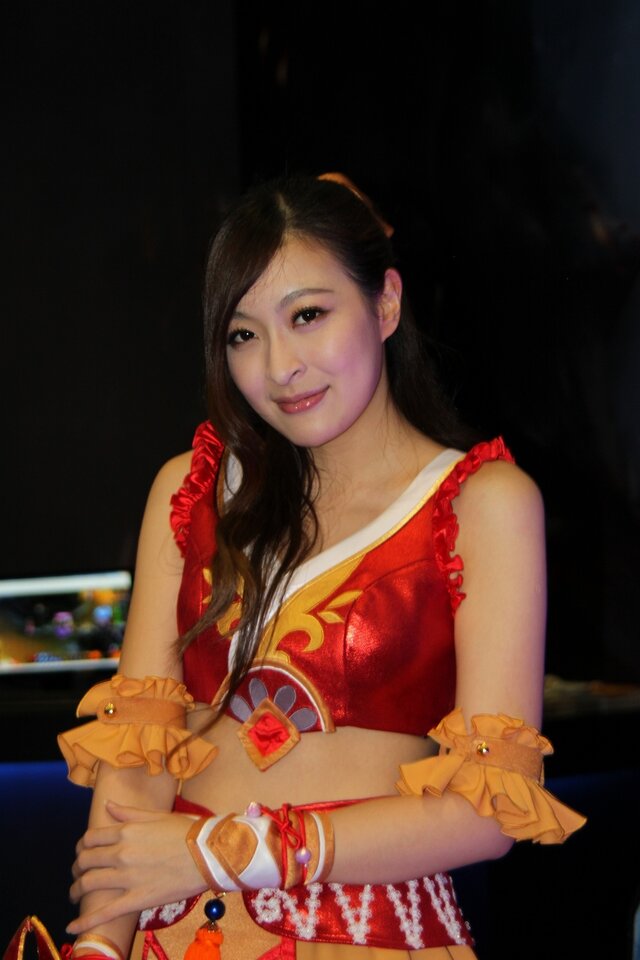 【台北ゲームショウ2015】二日目も元気にゲームを紹介してくれたコンパニオンさん写真集