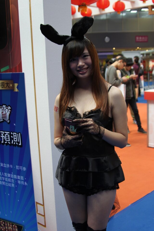 【台北ゲームショウ2015】二日目も元気にゲームを紹介してくれたコンパニオンさん写真集