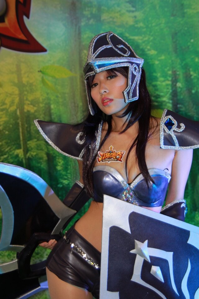 【台北ゲームショウ2015】二日目も元気にゲームを紹介してくれたコンパニオンさん写真集